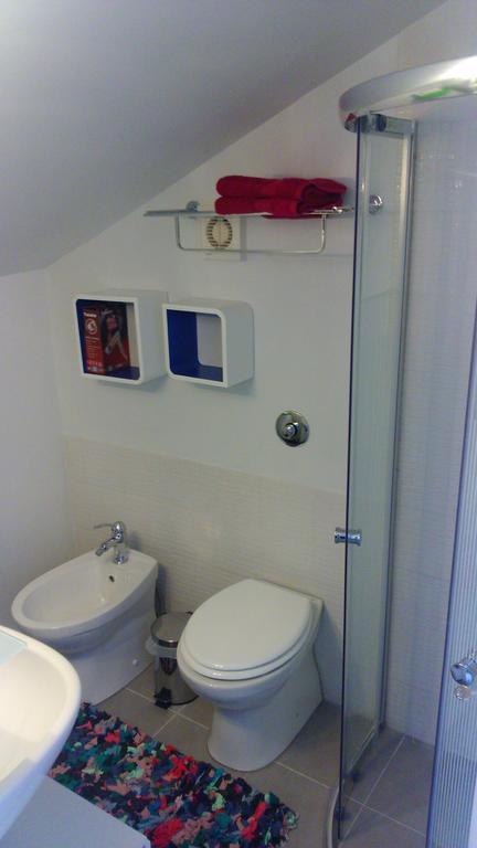 Orange Cube Apartment Риека Экстерьер фото
